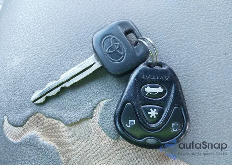 2012 Toyota Highlander Base V6 z USA, uszkodzony, nr VIN 5TDBK3EH6CS159707